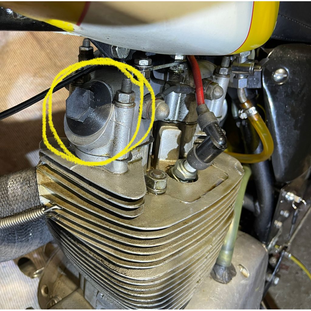 Triumph/BSA Supap Kontrol Kapağı