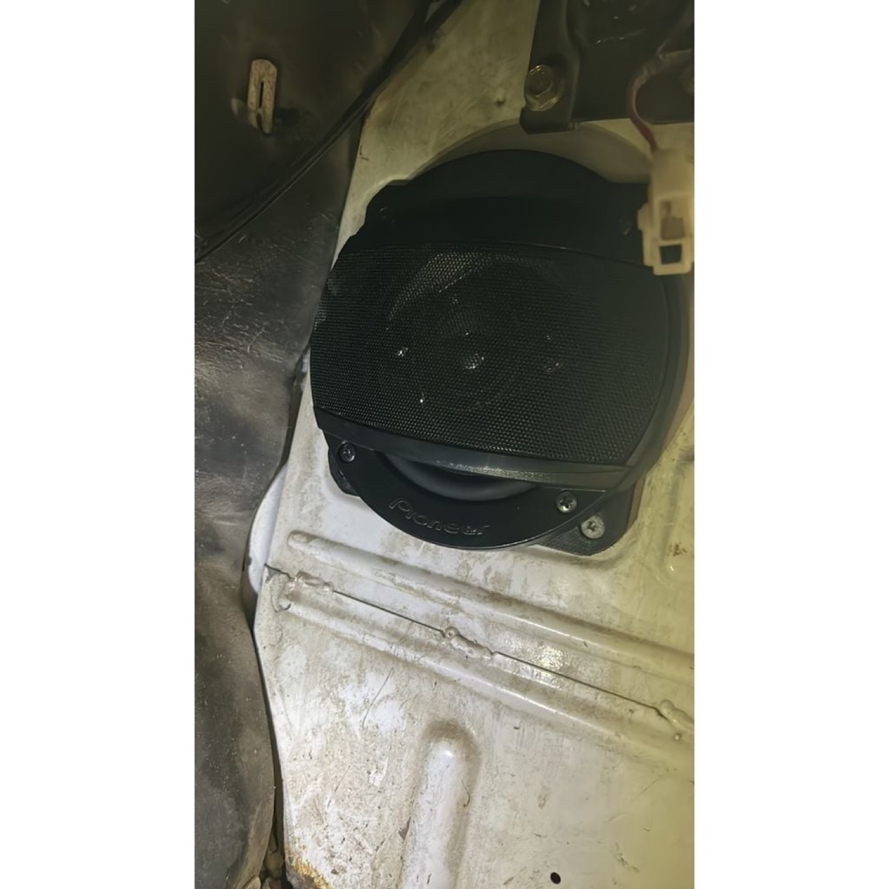 Suzuki Samurai Ön Hoparlör Adaptör Plakası görsel 4