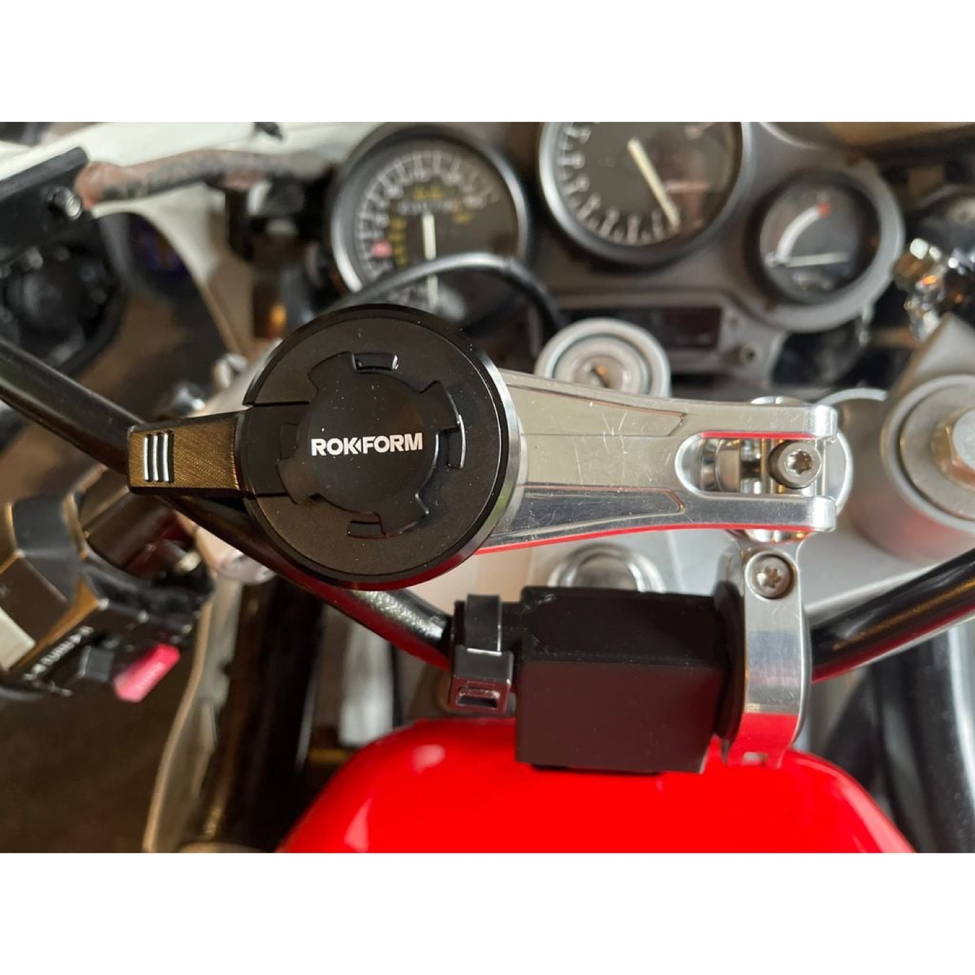 Yamaha FZR600 Rokform Telefon Tutucu Bağlantı Braketi görsel 2