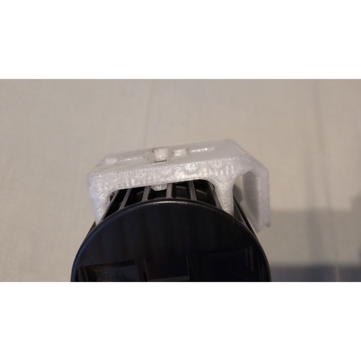 Audi A4 B5 Havalandırma Telefon Tutucusu