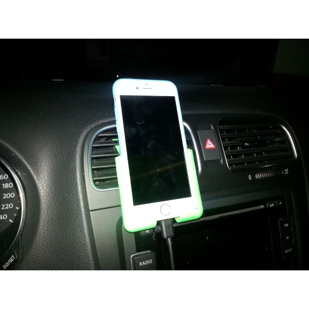 Araç Telefon Tutucu (iPhone 6) görsel 2