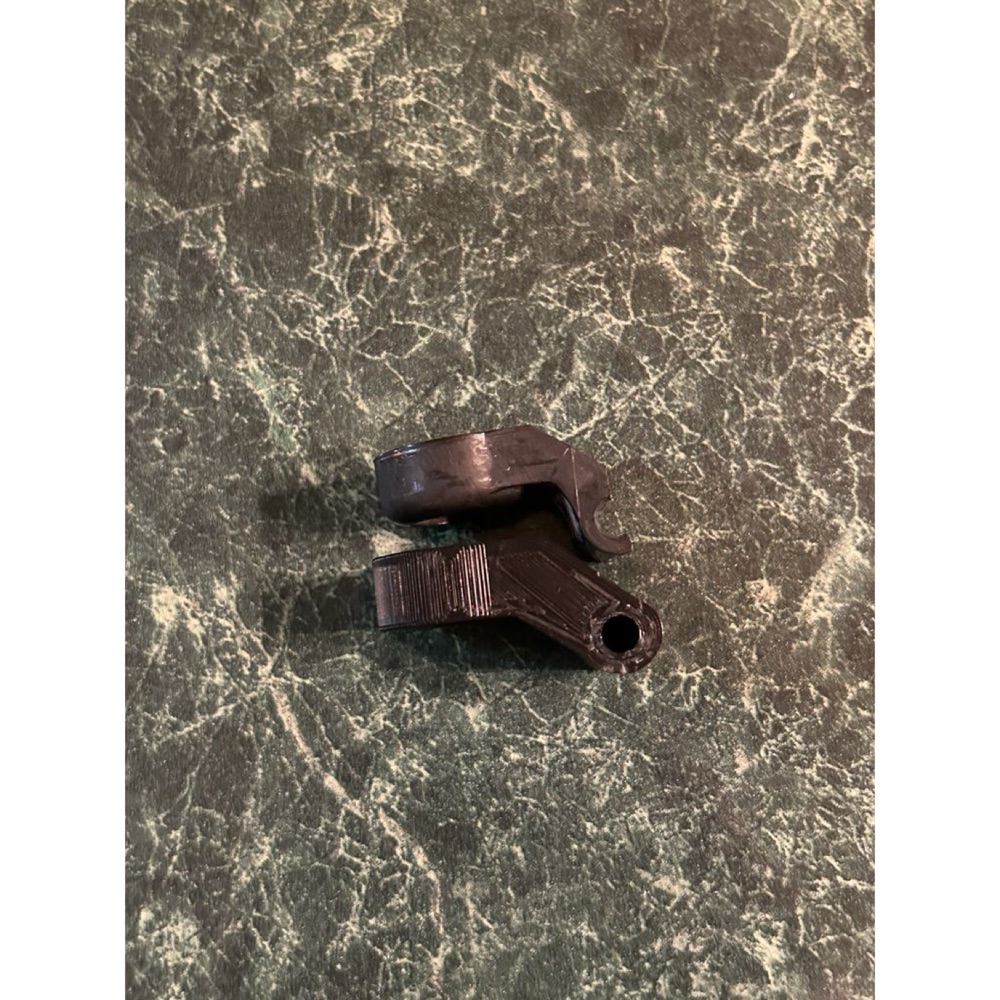 Toyota Tacoma 1995-2004 Uzatılmış Kabin Cam Braketi görsel 4