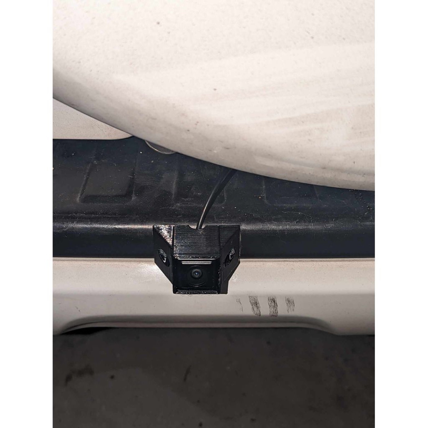 ATOTO HD02LR Geri Görüş Kamerası Braketi (RAV4 XA30)