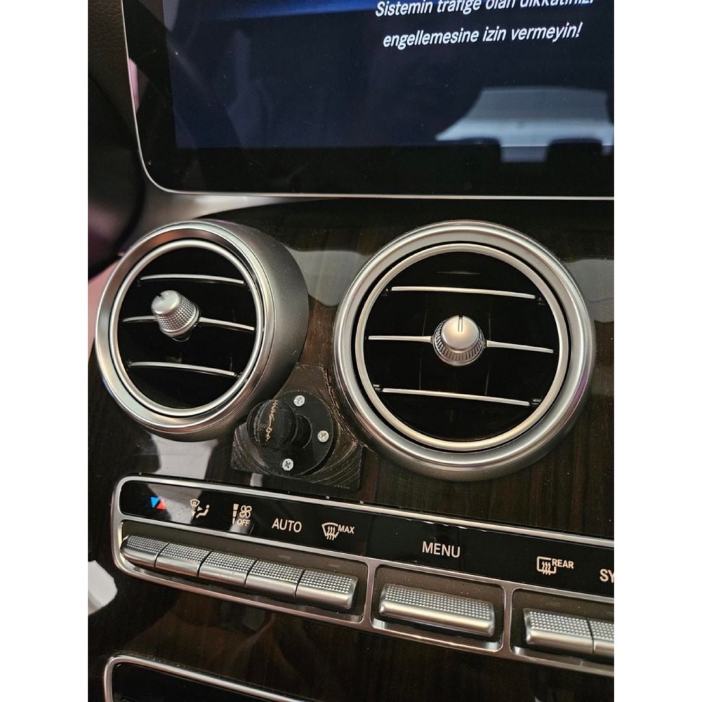 Mercedes C Serisi MagSafe Telefon Desteği görsel 4