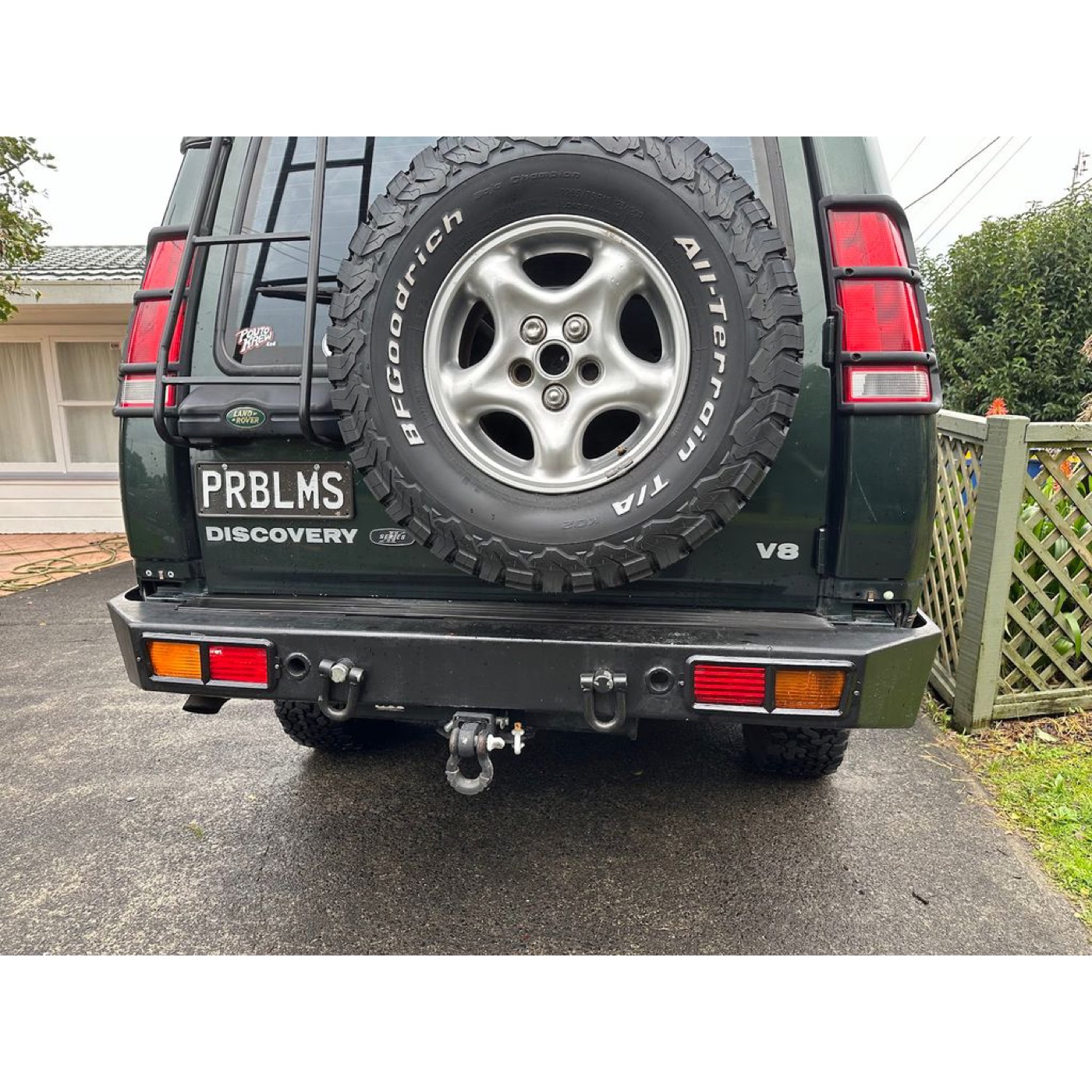 Land Rover Discovery 2 Arka Tampon Lamba Koruma Kapağı görsel 4