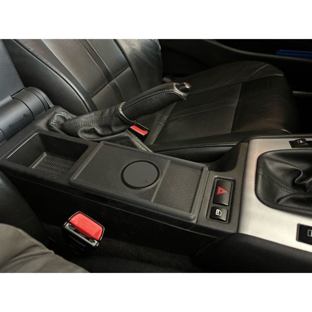 Konsol Kablosuz Şarj Yuvası (BMW E46 Uyumlu)