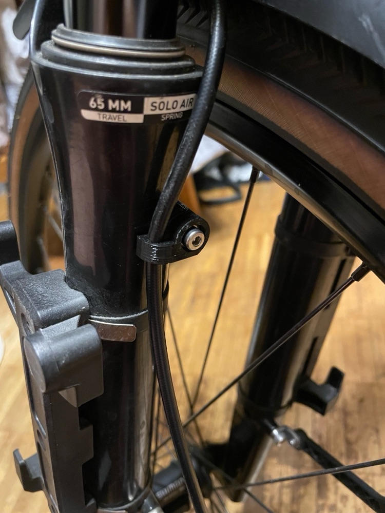 Bisiklet RockShox Paragon Fren Hattı Tutucusu