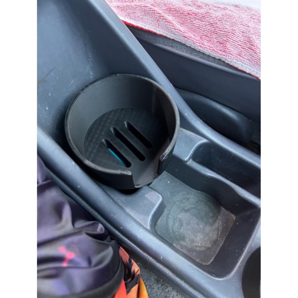 Toyota Tacoma 1. Nesil Kahve Bardağı Tutucusu görsel 2