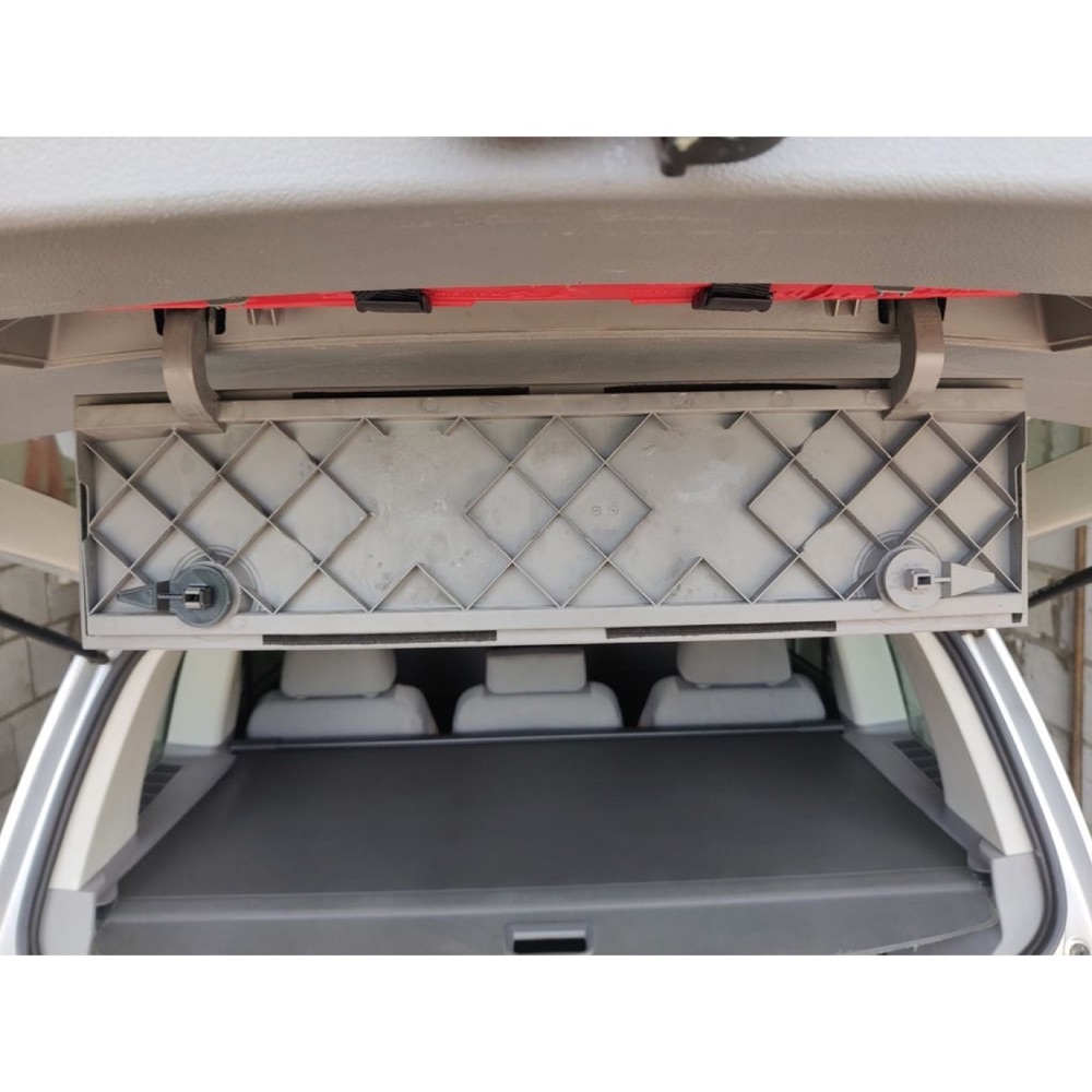 VW Touran 1T1/1T2 Üçgen Depolama Kapatma Klipsi görsel 3
