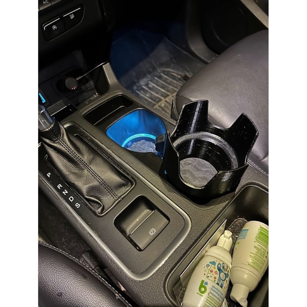Ford Escape (2017) Bardaklık Genişletici görsel 2
