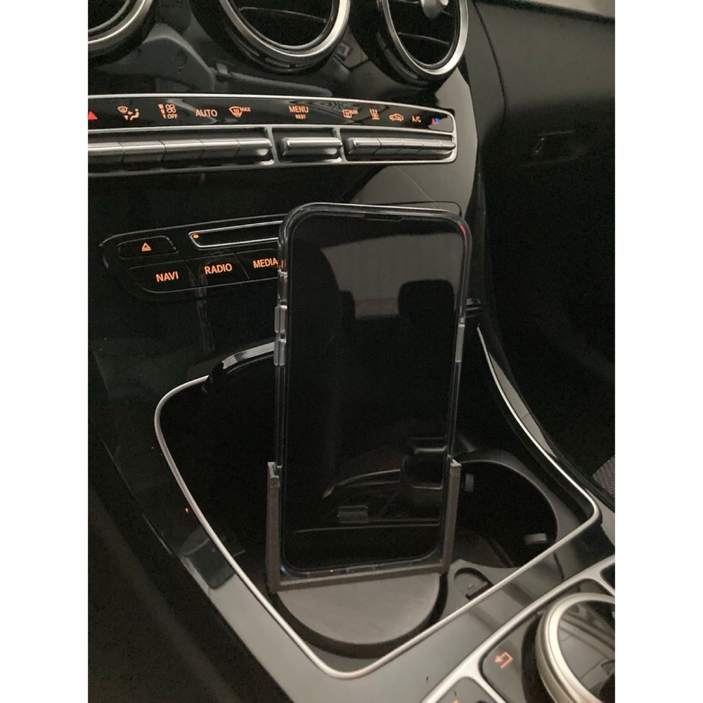 iPhone 14 Pro Max Tutucu (Mercedes W205) görsel 2