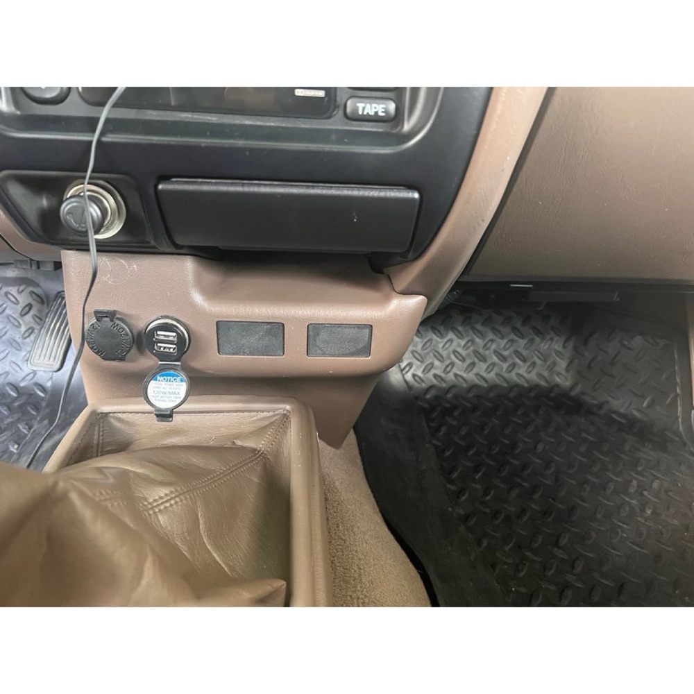 Toyota Tacoma 1. Nesil Göğüs Kapağı görsel 2