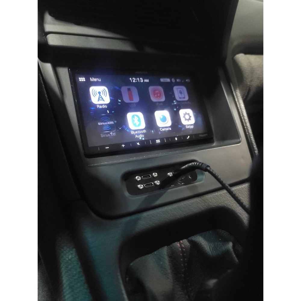 Nissan 300ZX (Z32) radyo çerçevesi (USB-C portlu) görsel 2