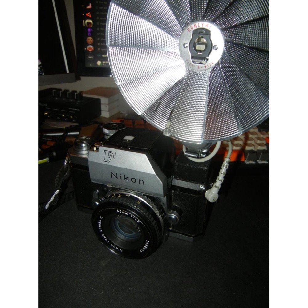 Nikon F / F2 için Soğuk Ayak (Cold Shoe) Flaş Adaptörü görsel 2