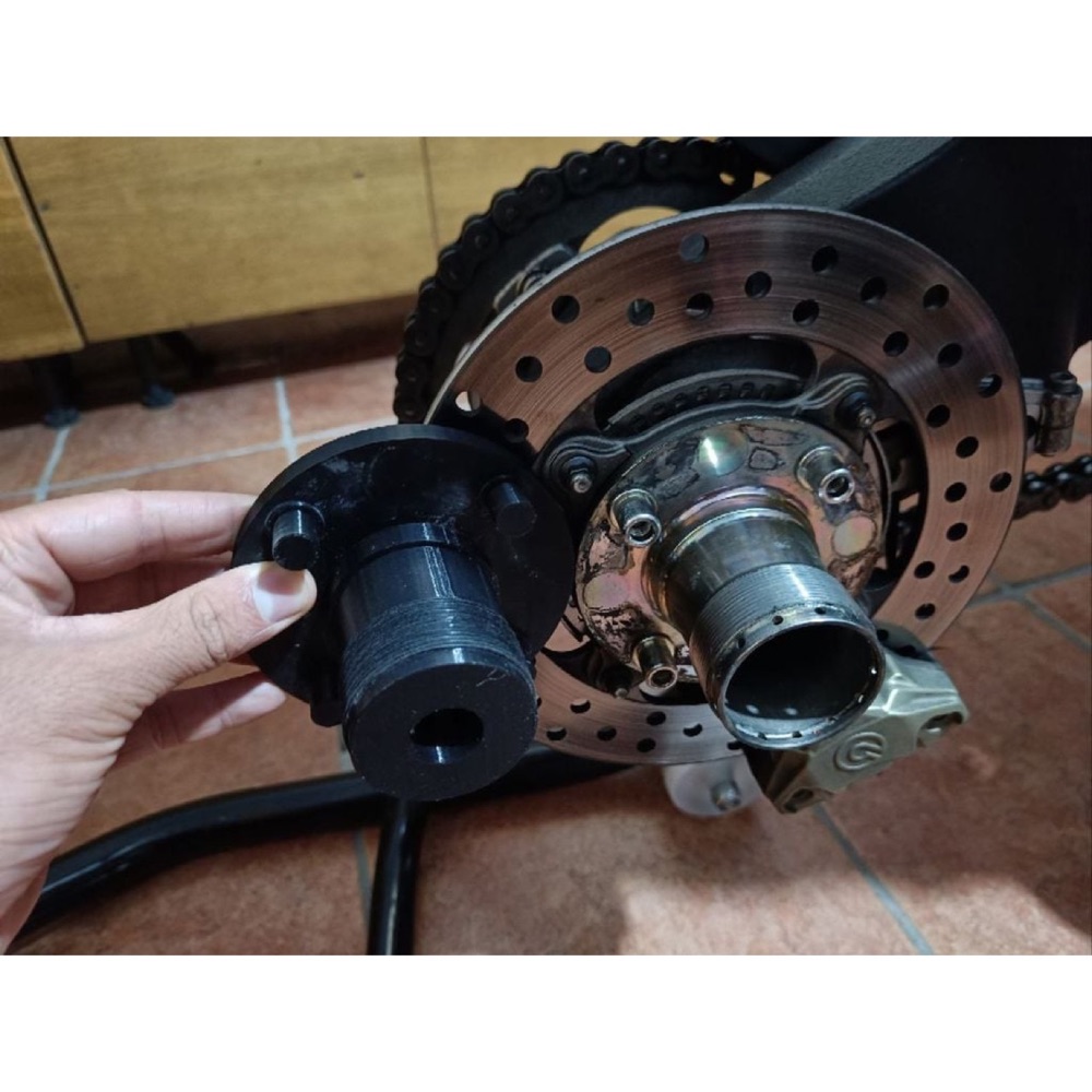 MV Agusta Arka Teker Lastik Teli Sökme Adaptörü