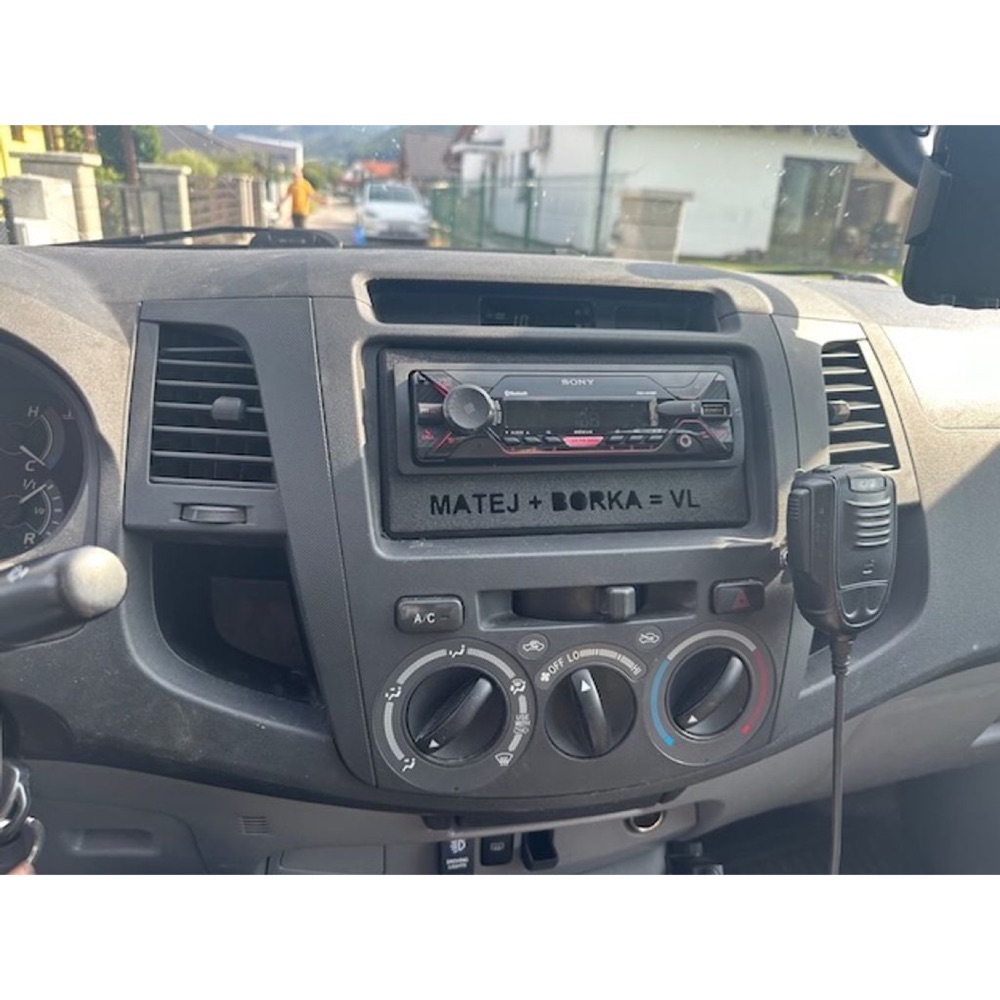 Toyota Hilux 6G Vigo 2DIN-1DIN Adaptörü görsel 2