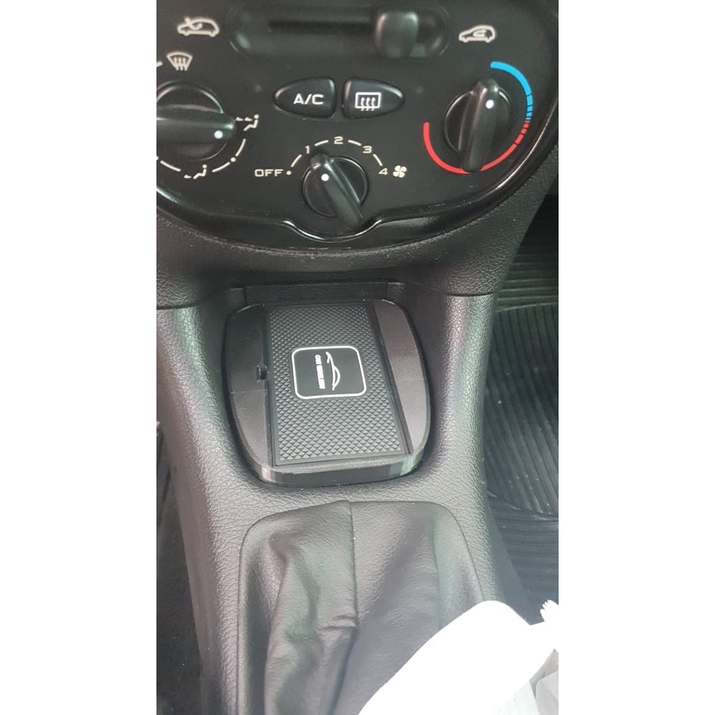 Peugeot 206 Kablosuz Şarj Tepsisi (Küllük Yerine) görsel 2