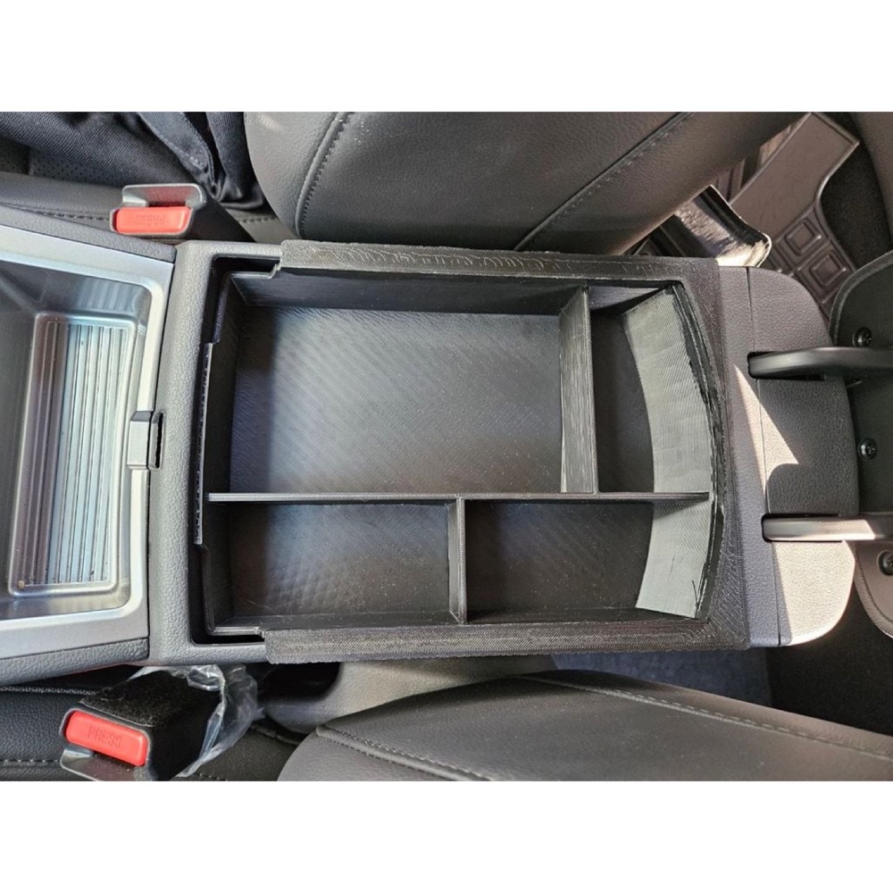 Hyundai Kona Electric 2020 Kolçak Altı Tepsisi