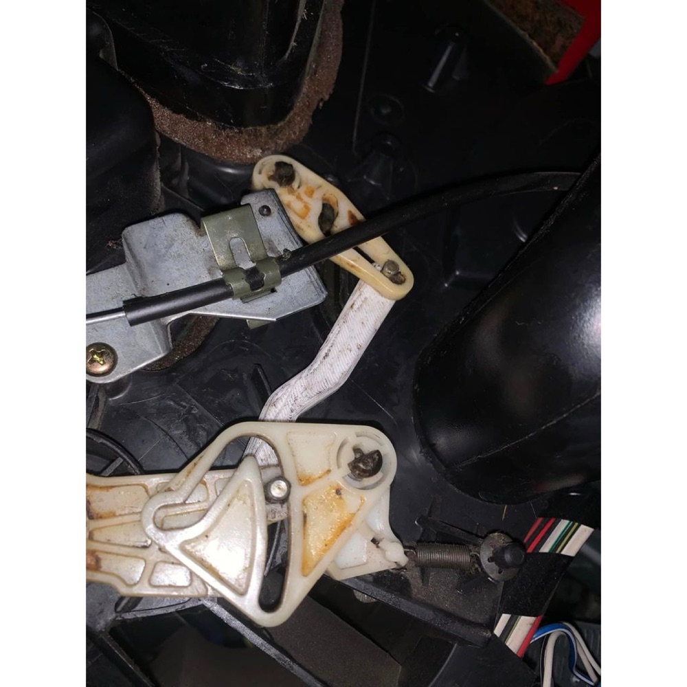 Ford Capri Kalorifer Kanalı Bağlantı Kolu görsel 3
