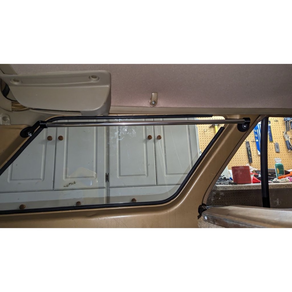 Toyota Corona Wagon Perde Çubuğu Montajı görsel 4