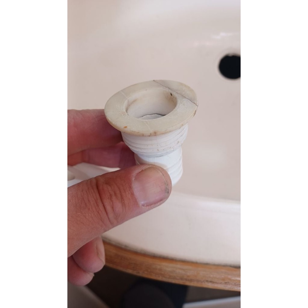 Hunter Pilot 27 Yelkenlisi Lavabo Atık Bağlantısı görsel 2