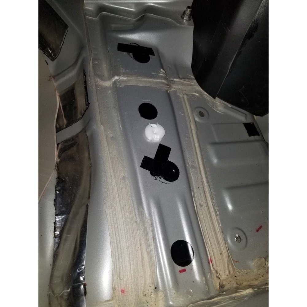 Subaru BRZ Gövde Delik Tapası Seti görsel 3