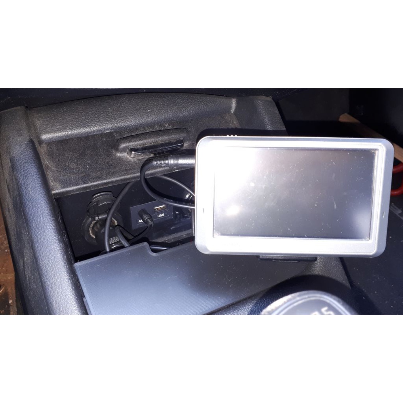 Kia Forte GPS Konsol Tutucusu görsel 2