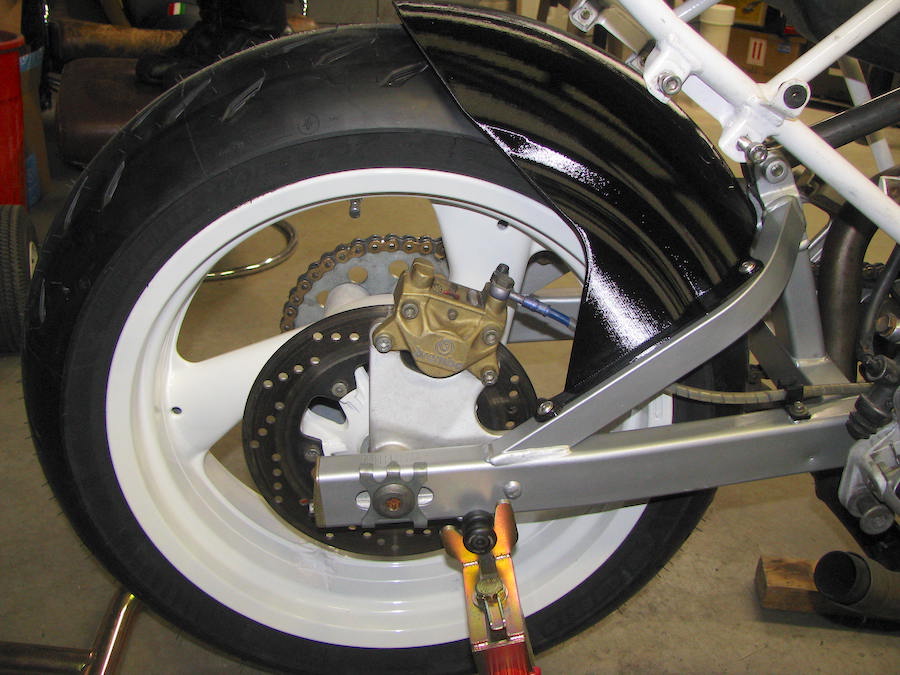 Ducati 900SS Arka Çamurluk (180 Lastik İçin) görsel 4