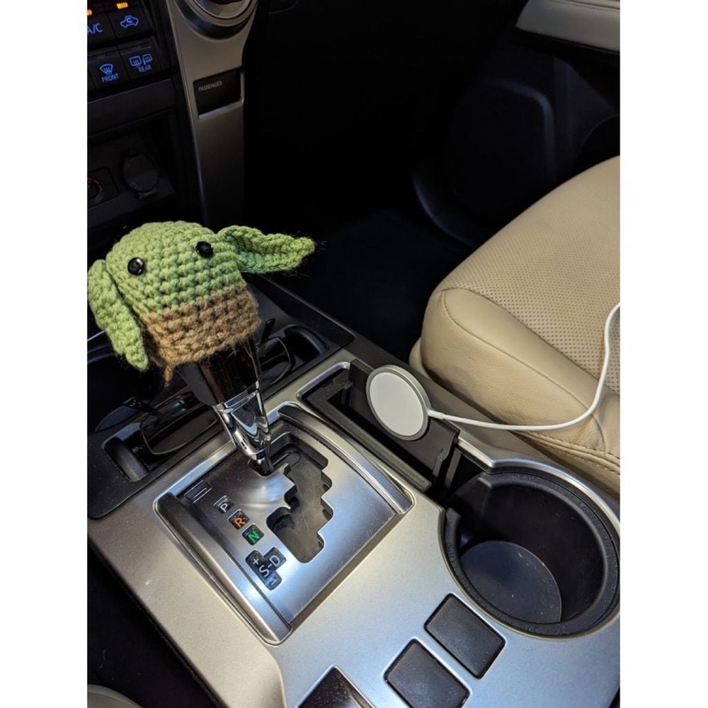 Toyota 5. Nesil 4Runner iPhone 14pro Max Tutucu Kablosuz Şarj görsel 3