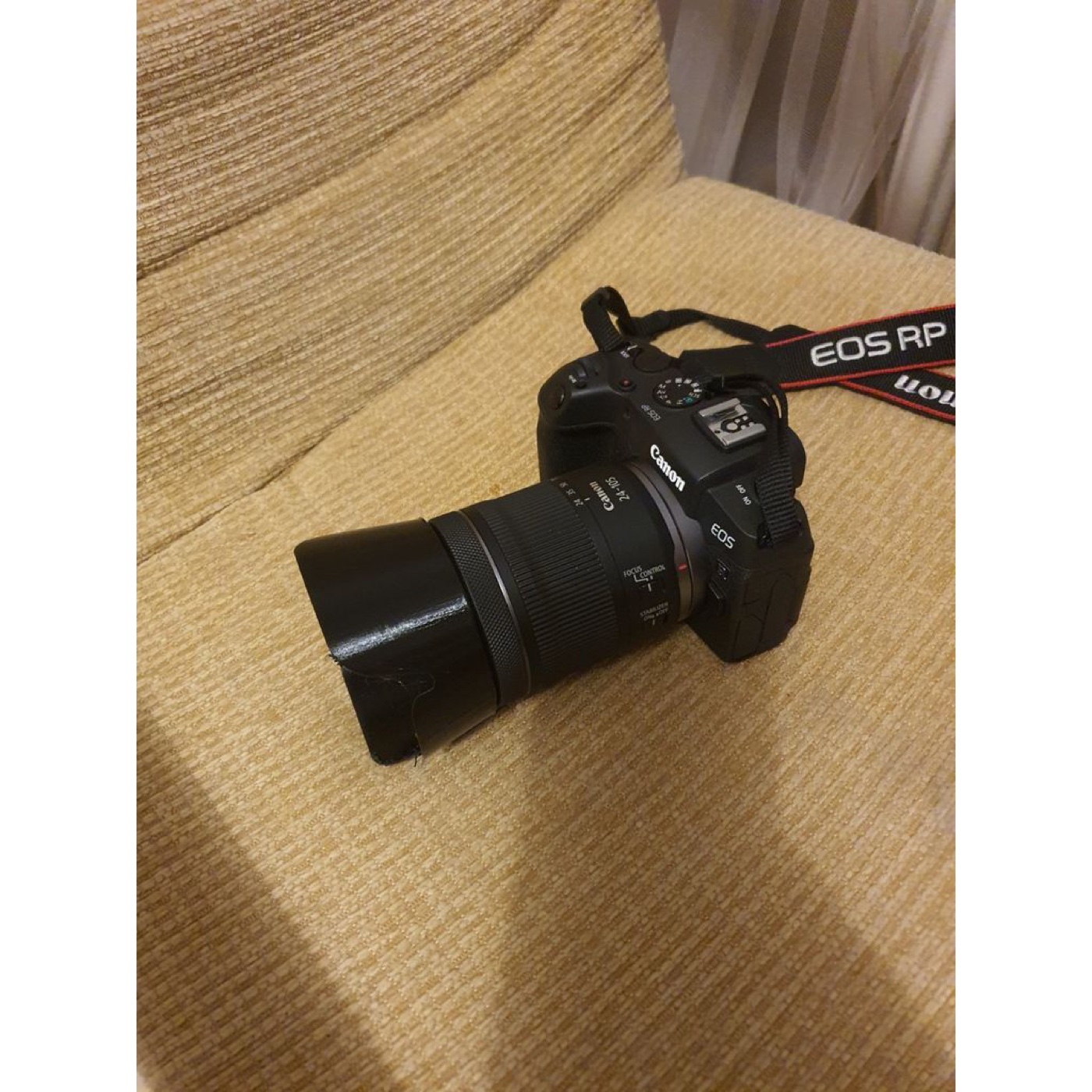 Canon EOS RP 24-105mm Lens için Parasoley görsel 3