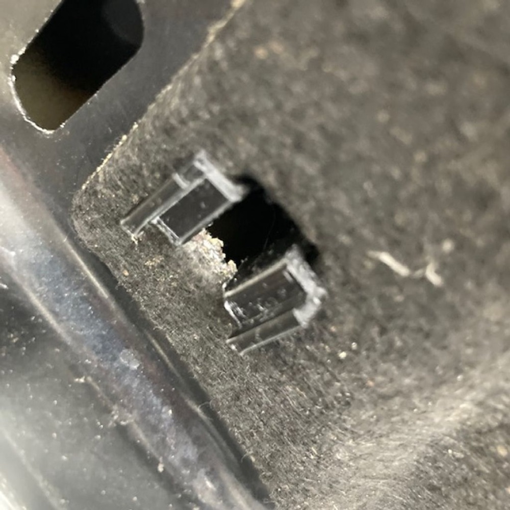 Fiat 500 Kaput Yalıtım Klipsi görsel 3