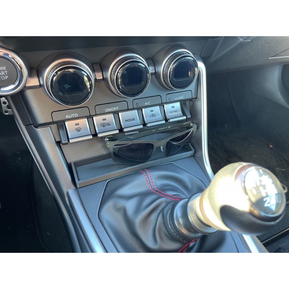 Subaru BRZ/GR86 Vites Konsolu Rafı görsel 3