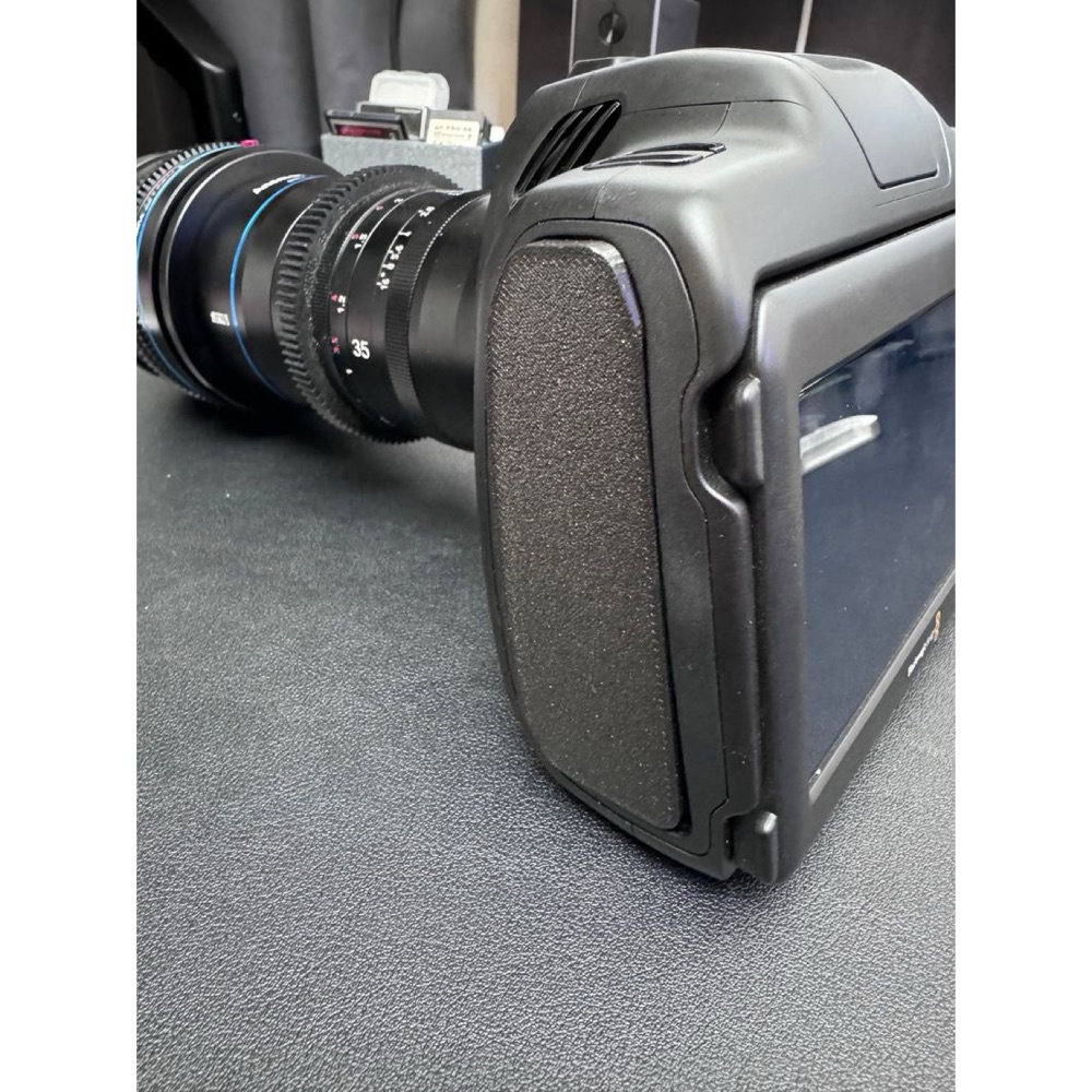 Blackmagic Pocket Cinema Camera 6K Pro Port Kapağı görsel 3
