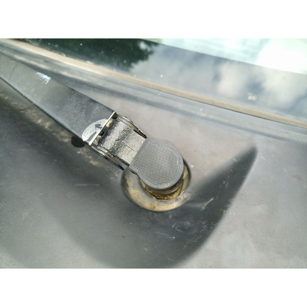 Nissan Navara / Frontier D22 silecek kolu somun kapağı görsel 2