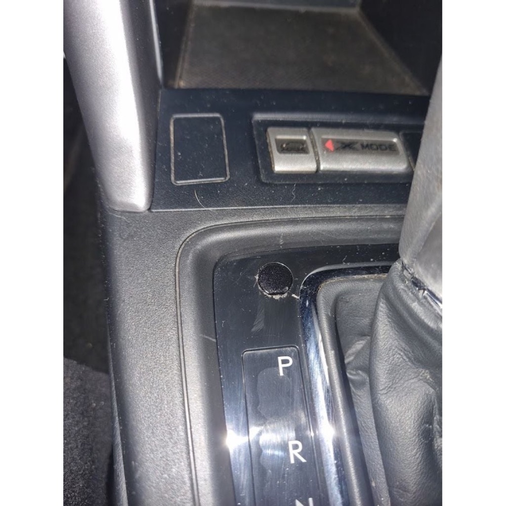 Subaru Forester SJ Vites Kilit Açma Kapağı (2014-2018)