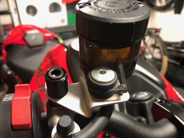 Ducati Monster+ Ayna Kapatma Parçası