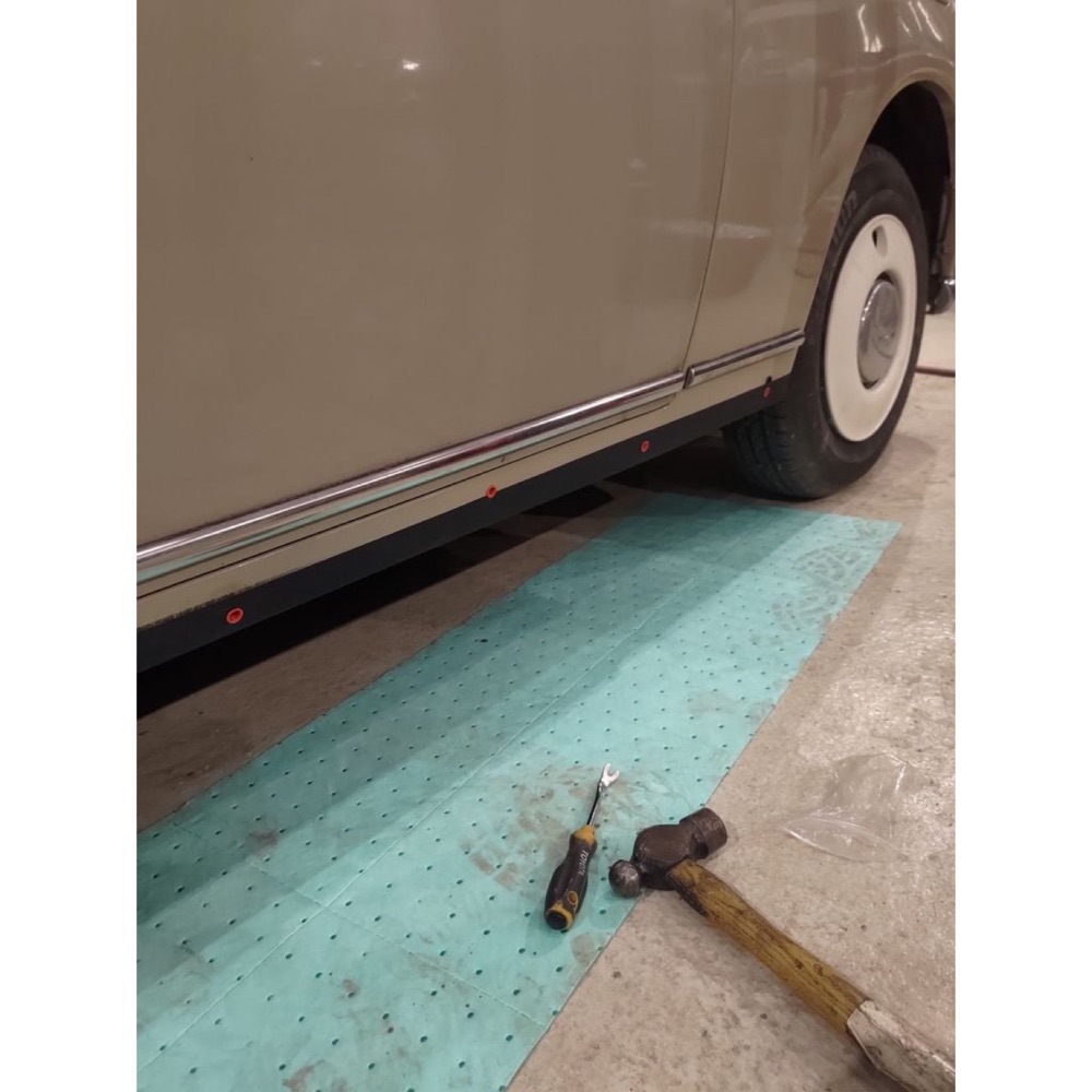 Nissan Figaro krom garnitür klipsleri