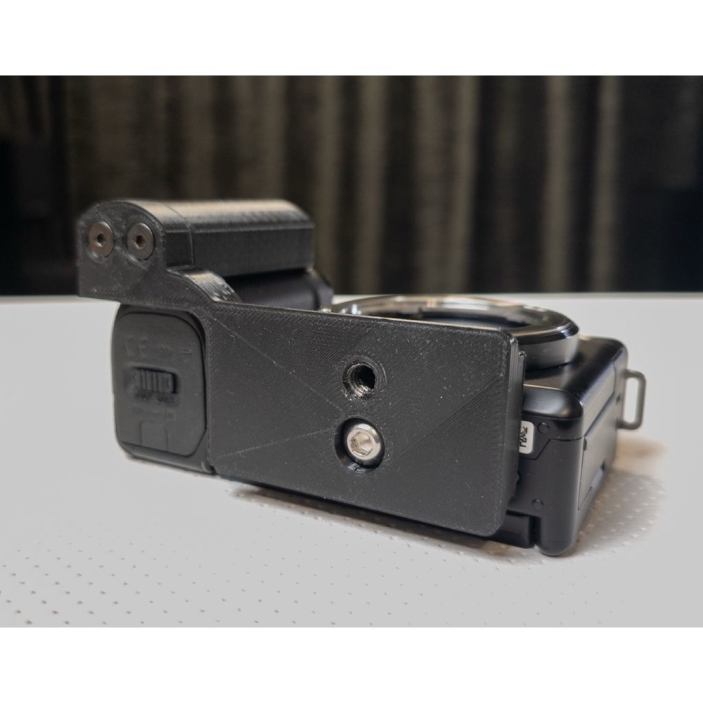 Sony ZV-E10 için Ek Kavrama Tutamağı ve Arca-Swiss Uyumlu Taban Plakası görsel 3