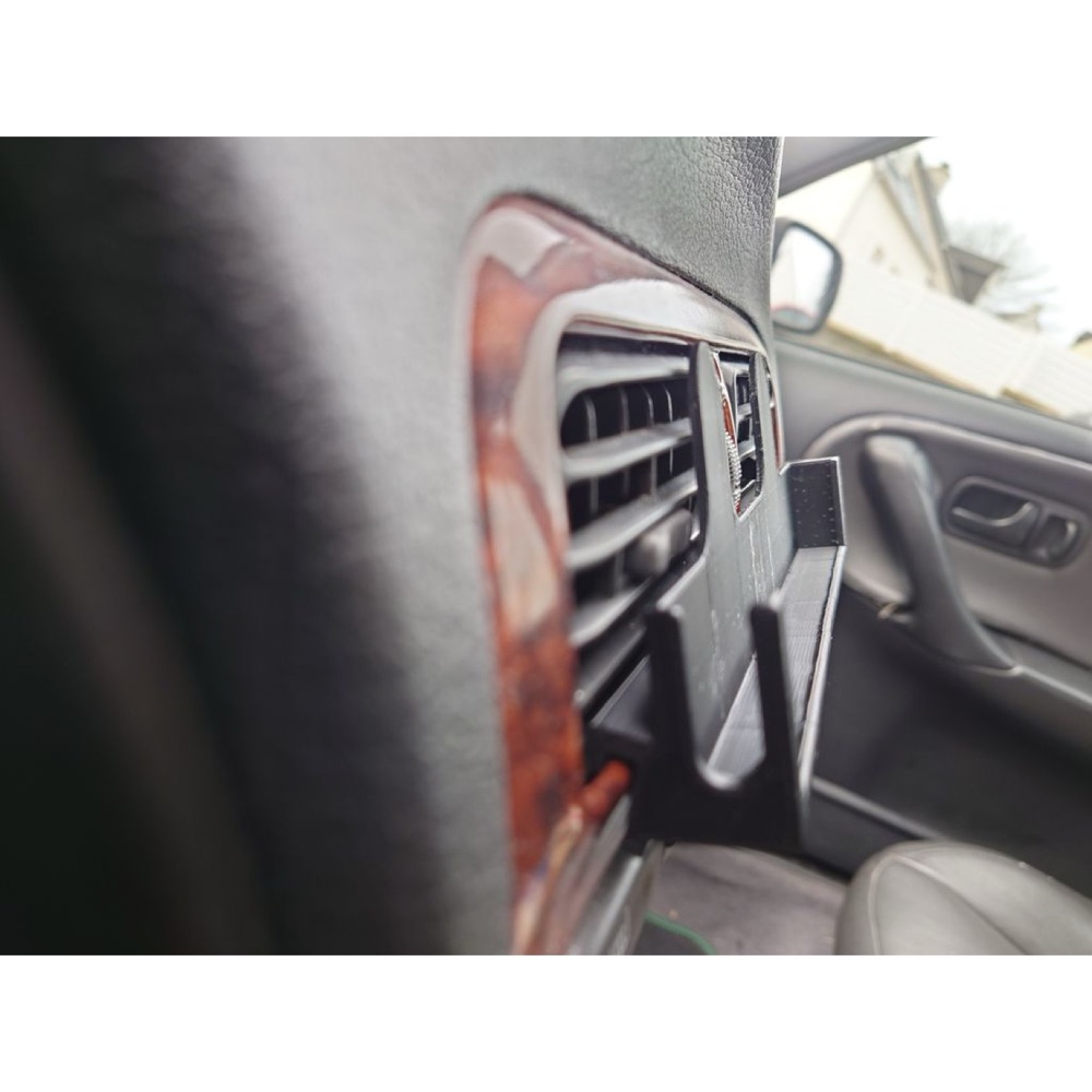 Nissan Primera (P10) telefon tutucusu görsel 3