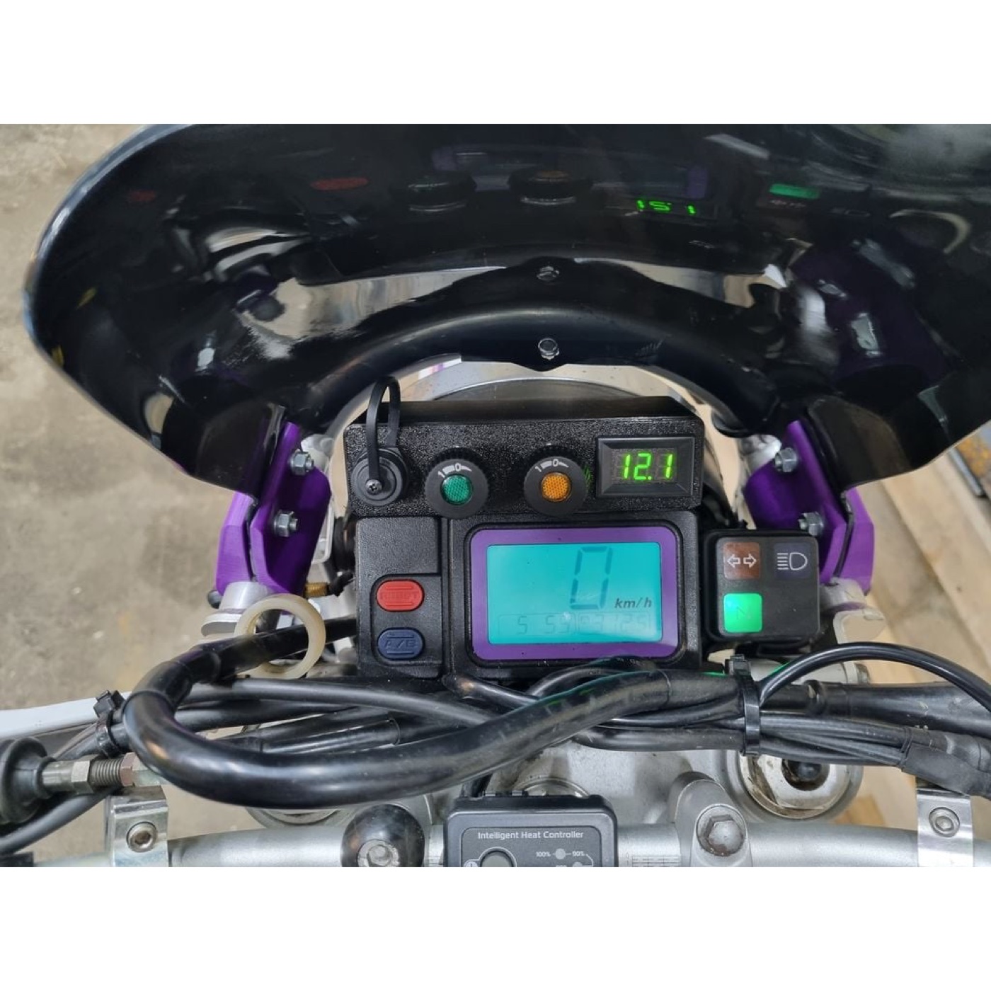 Yamaha TTR250 Yardımcı Anahtar Kutusu ve Gösterge Paneli Muhafazası görsel 3