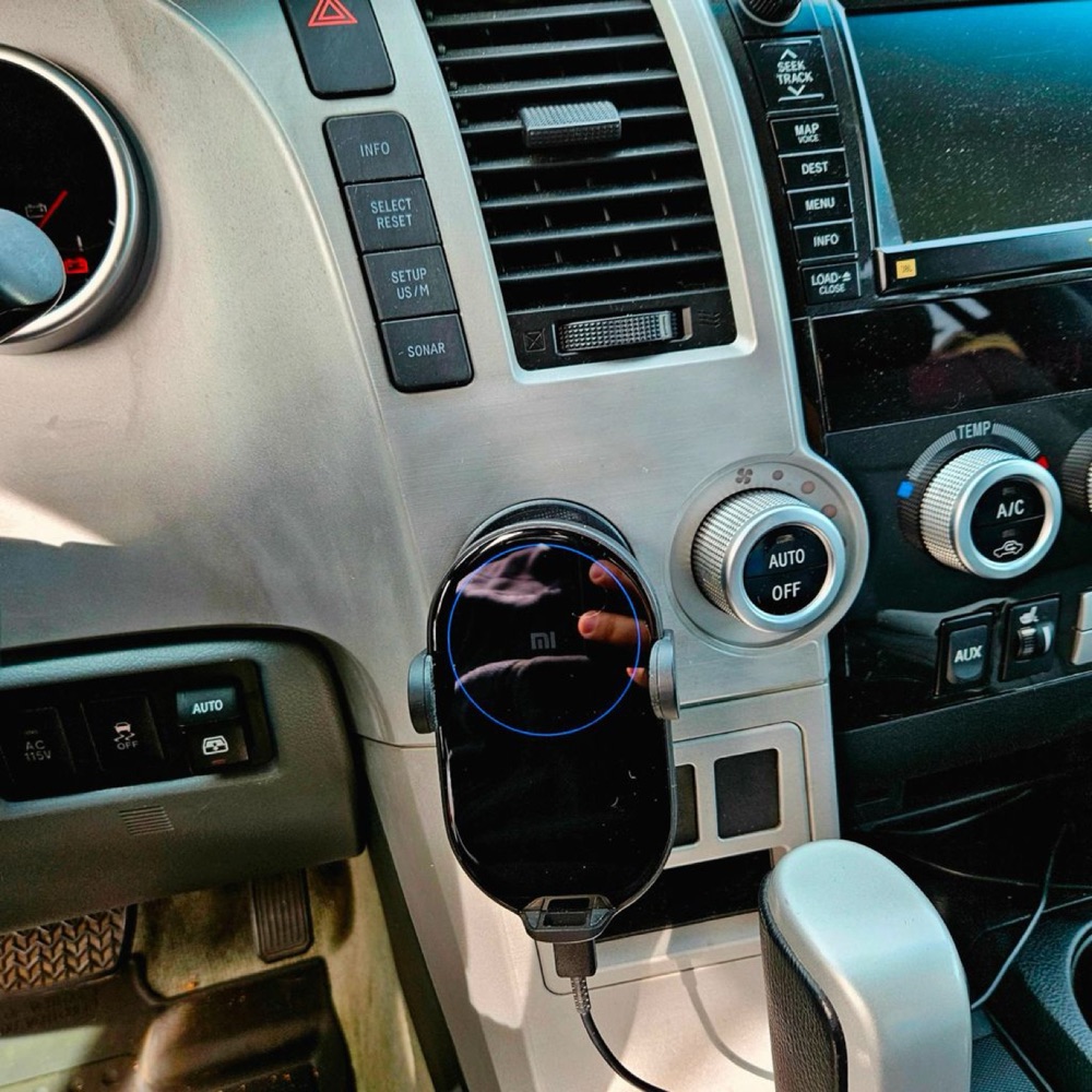 Toyota Telefon Montaj Aparatı Sequoia 2. Nesil görsel 4