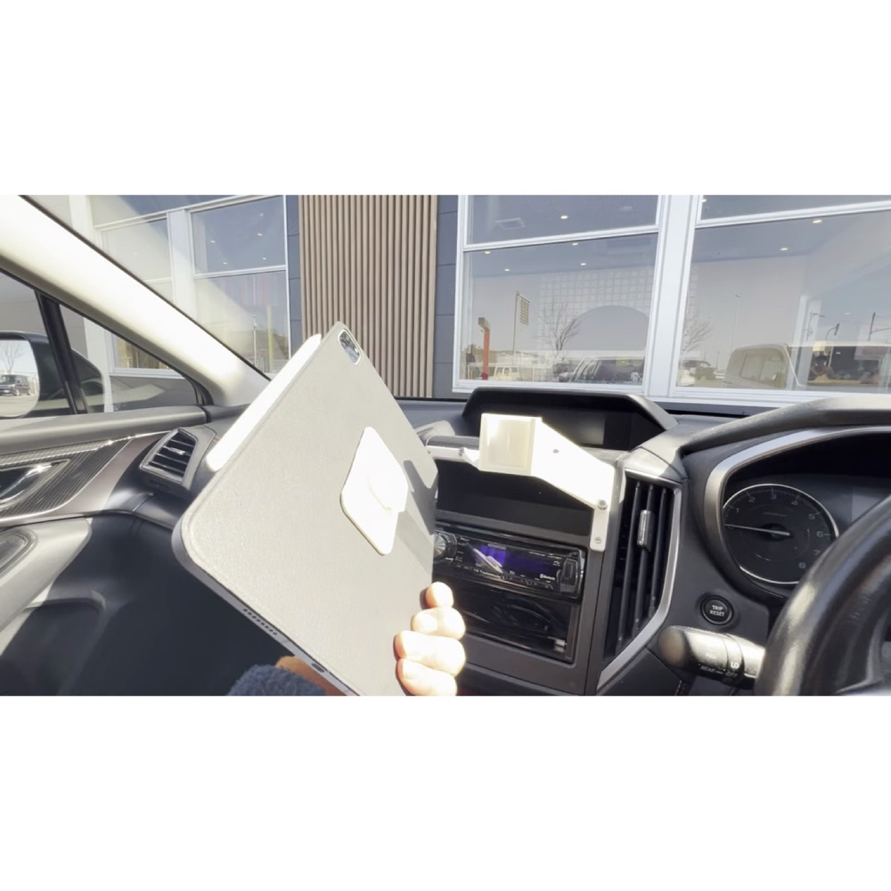 Subaru XV iPad Standı görsel 4