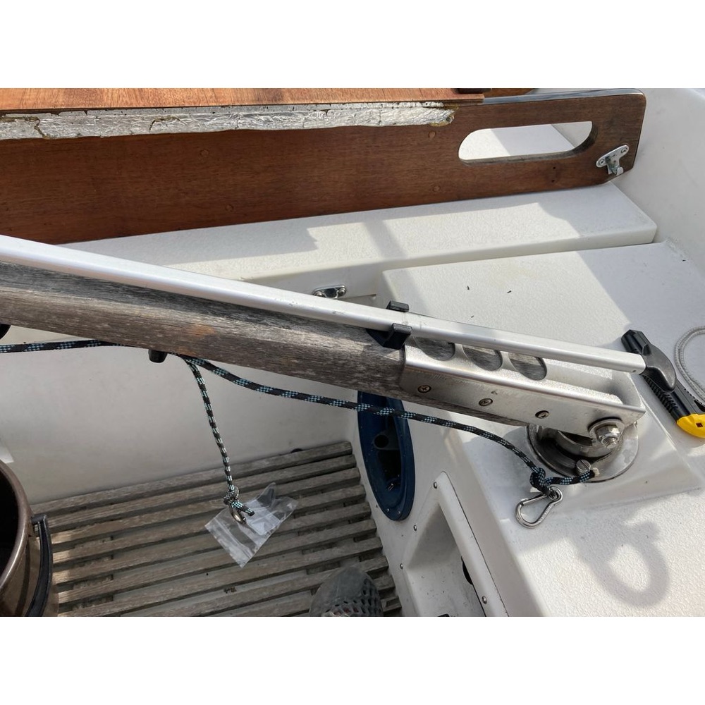 Finn Express 83 Yelkenlisi Dümen Kolu Uzatma Desteği görsel 2
