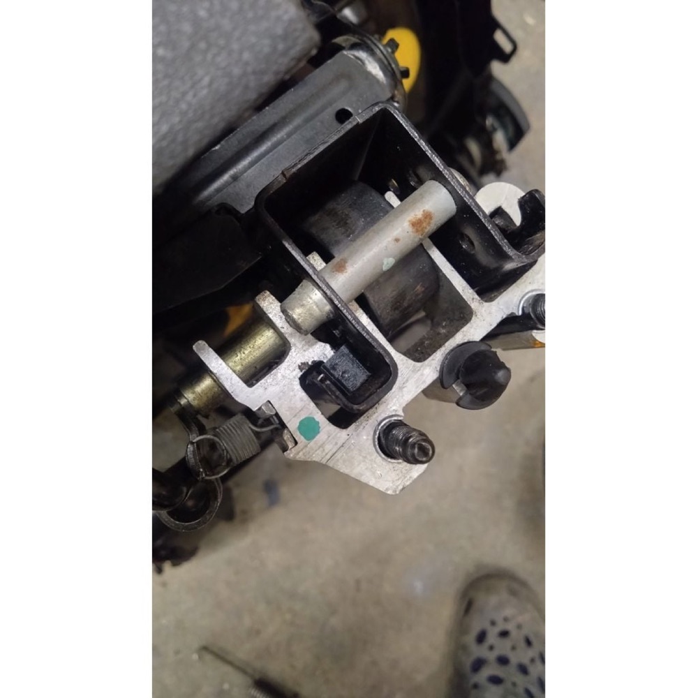 VW Lupo Ön Koltuk Montaj Yastığı görsel 4