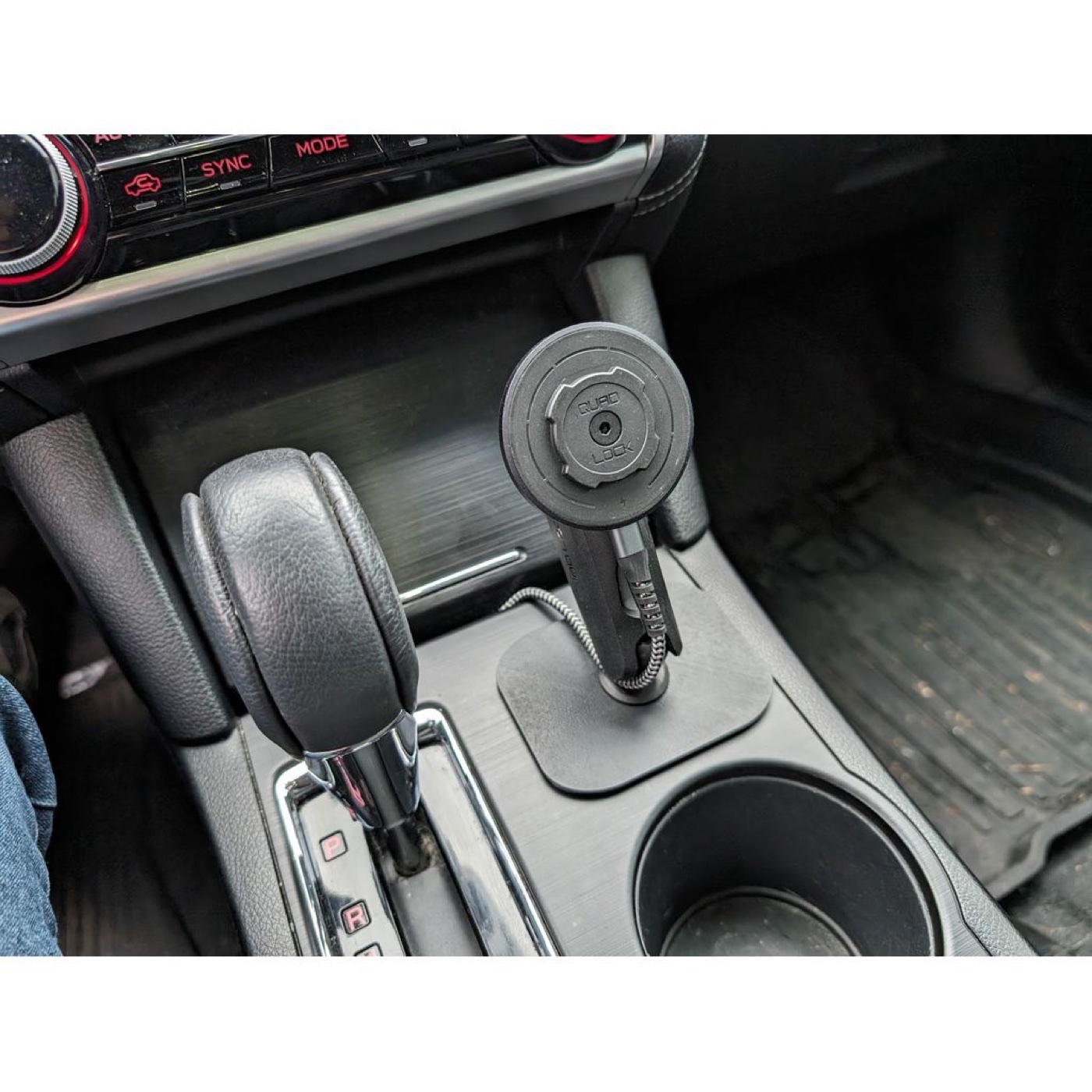 Subaru Outback Bozuk Para Gözü Montaj Plakası (Quad Lock Uyumlu) görsel 3