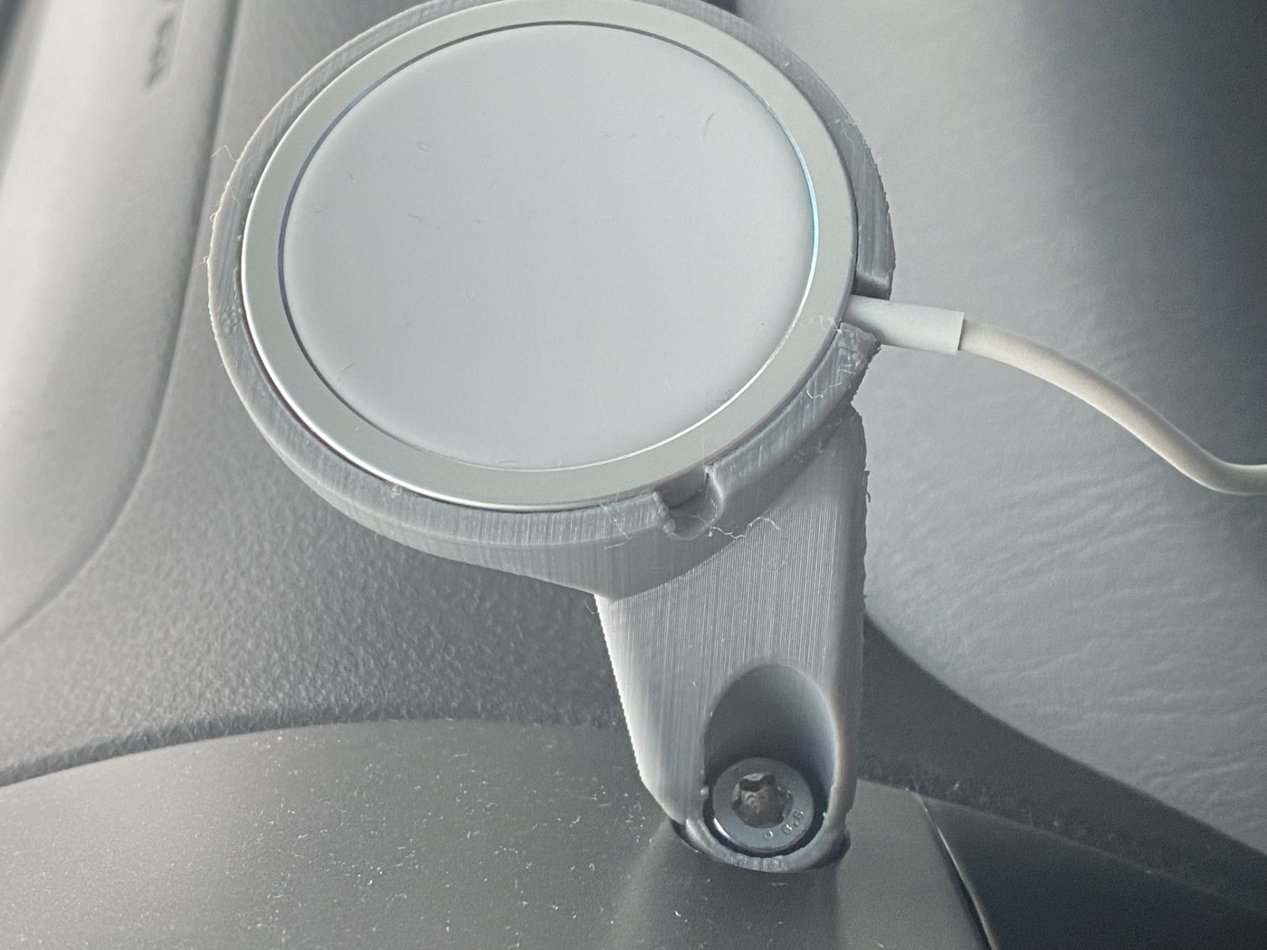 MagSafe Tutucu (Toyota RAV4 XA20) görsel 3