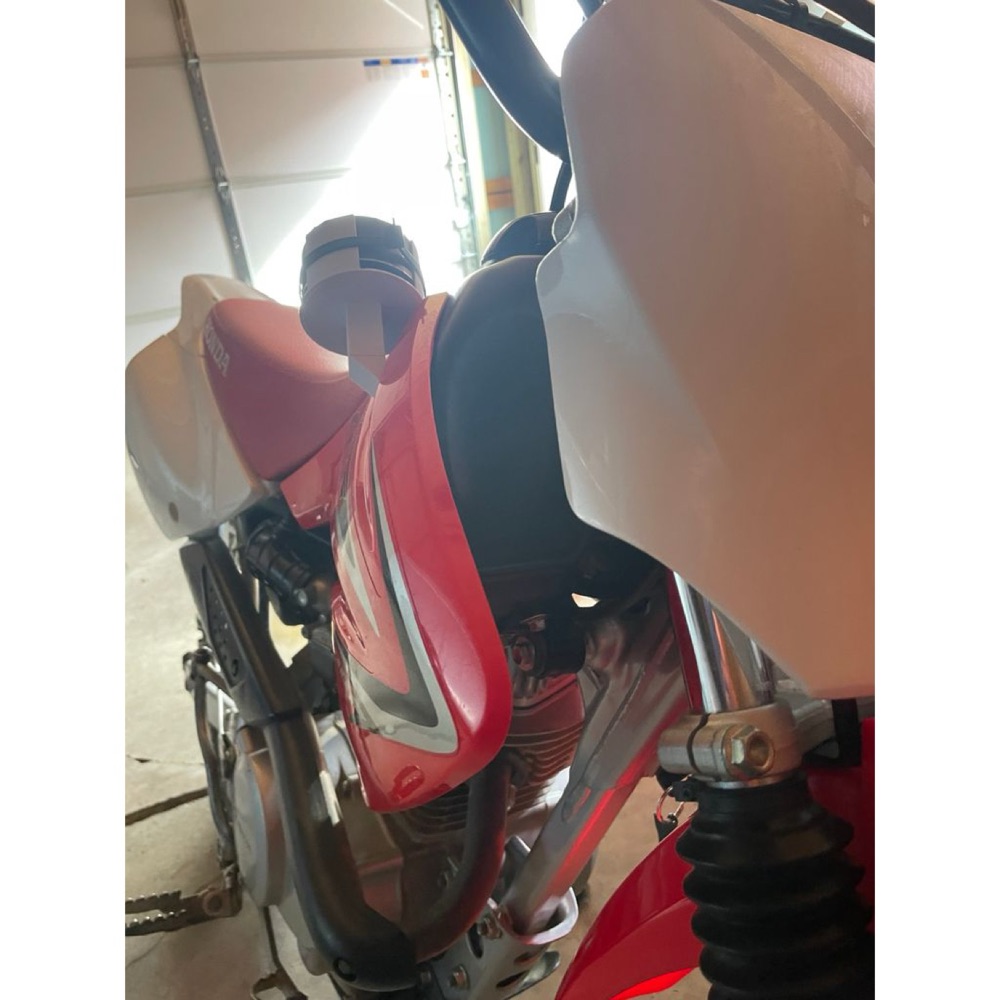 Honda CRF Arazi Motosikleti Hoparlör Montaj Aparatı görsel 4