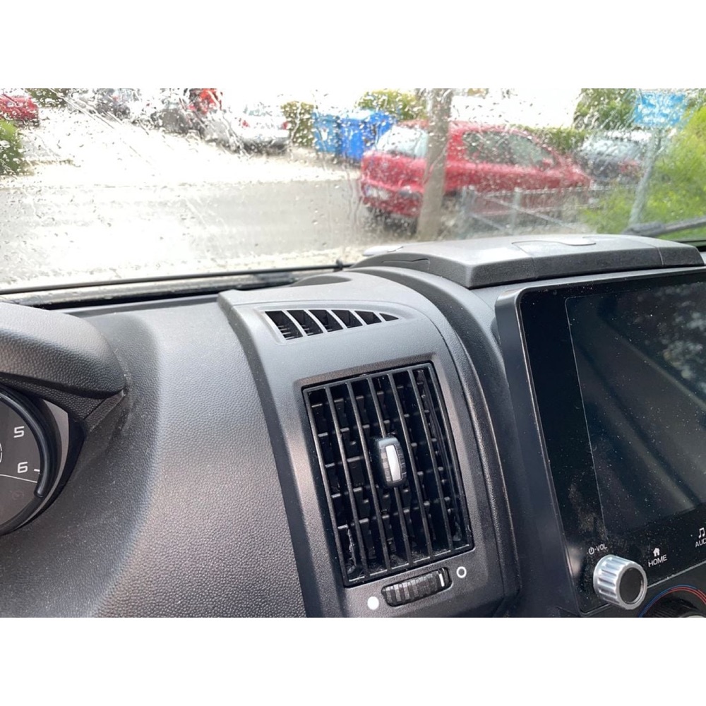 Fiat Ducato Karavan Menfez Telefon Tutucusu görsel 4