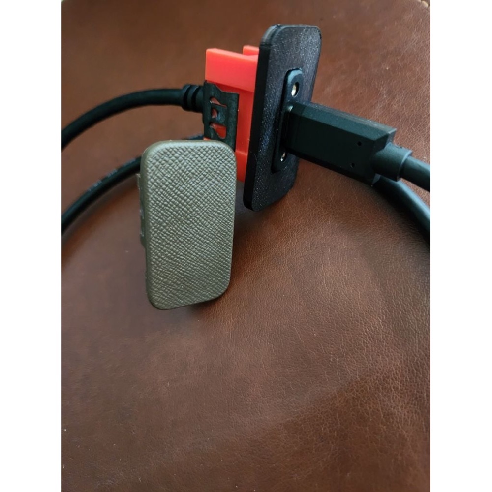 Honda CR-V (2. Nesil) USB-C Panel Montaj Yuvası görsel 3