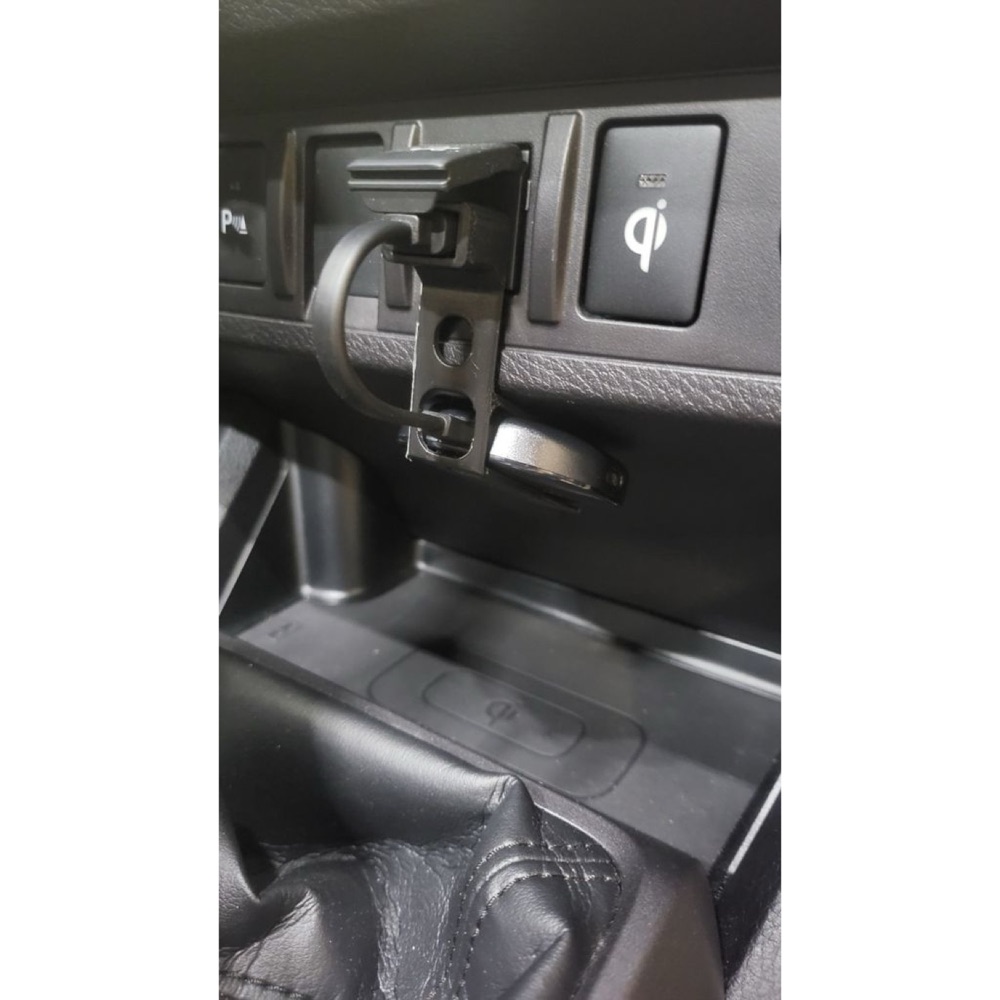 Toyota Tacoma Kablosuz Android Auto Braket